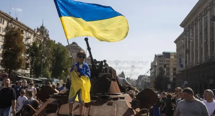 Ukraine independence day overshadowed by fear of Russian attacks